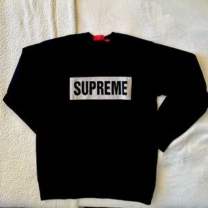 Original Supreme white panel black sweatshirt size Large,really great condition